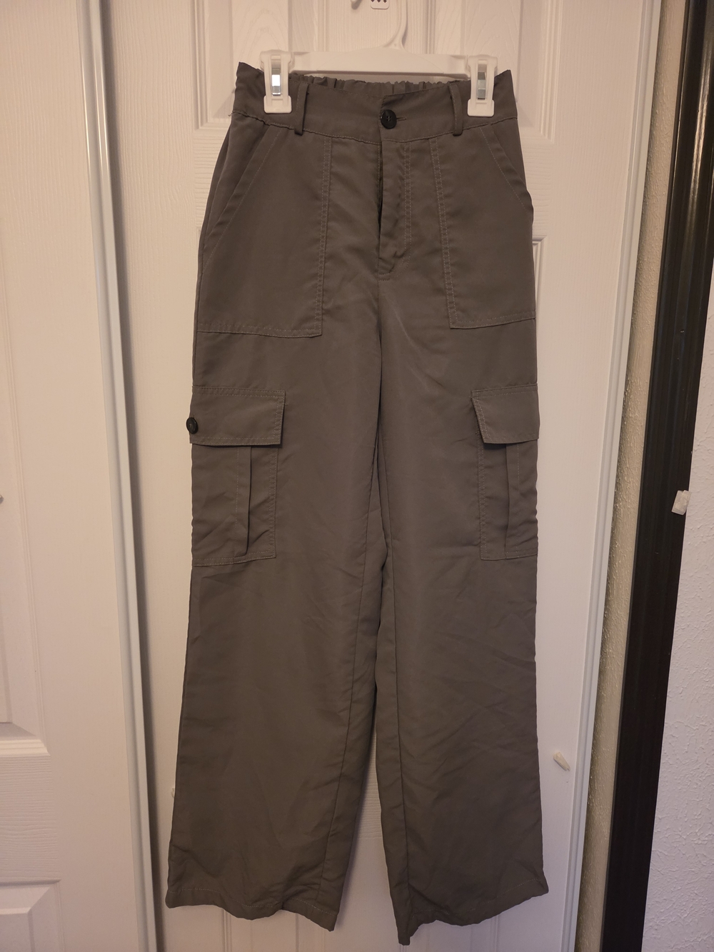 Wide Leg Cargo Pants in Taupe